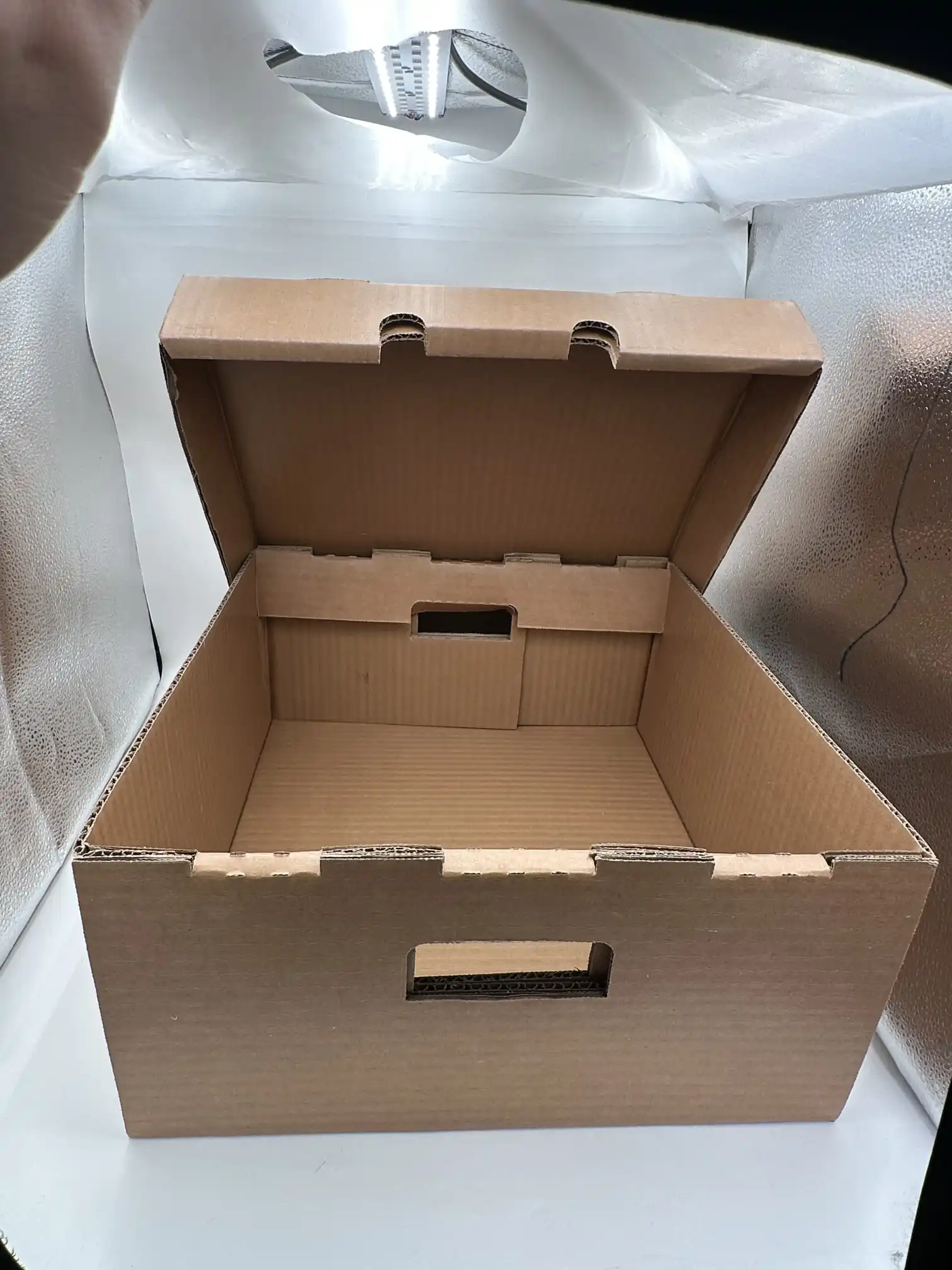 กล่องกระดาษลูกฟูกแว๊กซ์ใหญ่